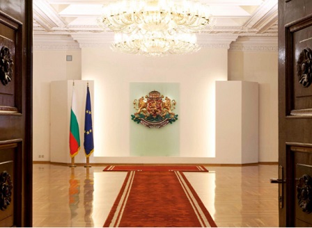 Президентът Румен Радев ще връчи държавни отличия на български културни дейци 