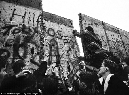 25 години от падането на Берлинската стена