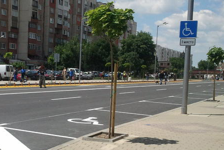 Масово се злоупотребява с паркоместата за хора с увреждания в столицата
