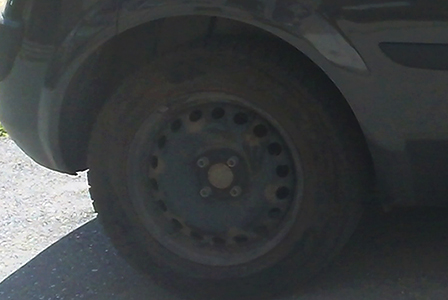 70 автомобила в Банско осъмнаха със спукани гуми