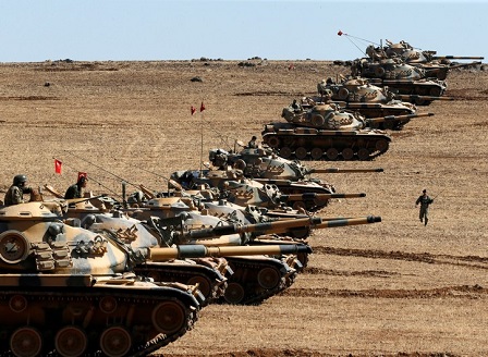 Турция струпва войски по границата с Ирак