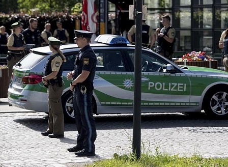 Германската полиция извърши акции срещу десни екстремисти