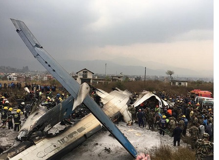 27 души са загинали при катастрофата на самолет в Катманду