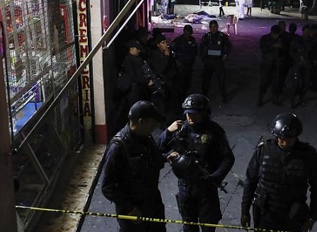 Четирима убити и 9 ранени при стрелба в центъра на мексиканската столица